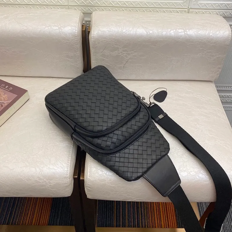 All categories 💚 Top version men’s bags 💚 BV 2024 new BV chest bag